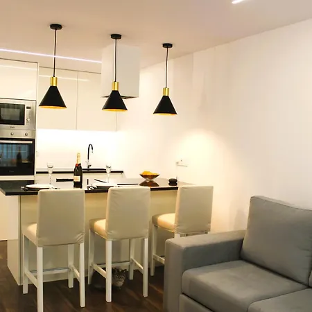 G 0.8 - G.oogle Nest Smart House Apartment *