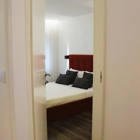 G 0.8 - G.oogle Nest Smart House Daire Braga