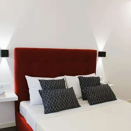 G 0.8 - G.oogle Nest Smart House Apartment
